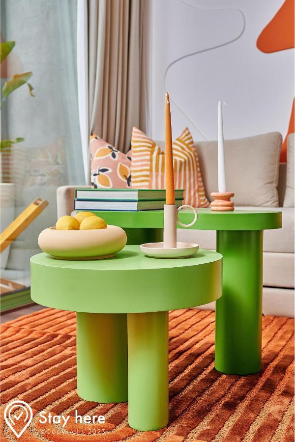 Stayhere - Cil - Vibrant Apartment